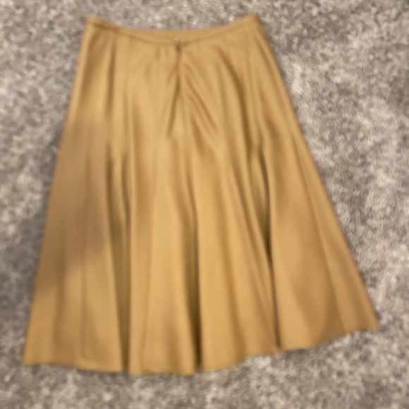 Vintage Wool Camel pleated lined Skirt. SZ:2 - Picture 1 of 5